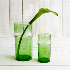 vases-green